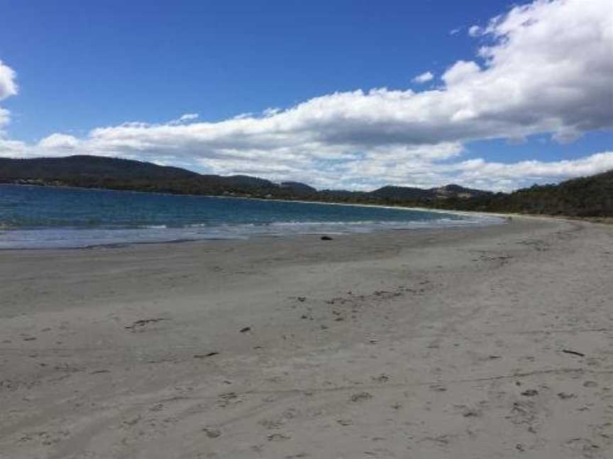 Chill Tasmania, White Beach, TAS