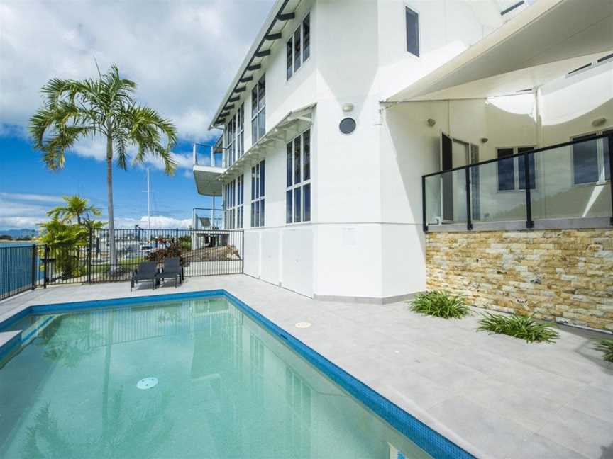 Waters Edge Townhouse 2, Nelly Bay, QLD