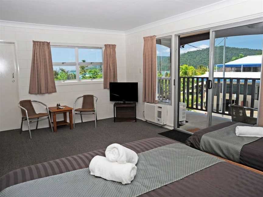 Colonial Court Beachfront Motel & Holiday Stay, Airlie Beach, QLD