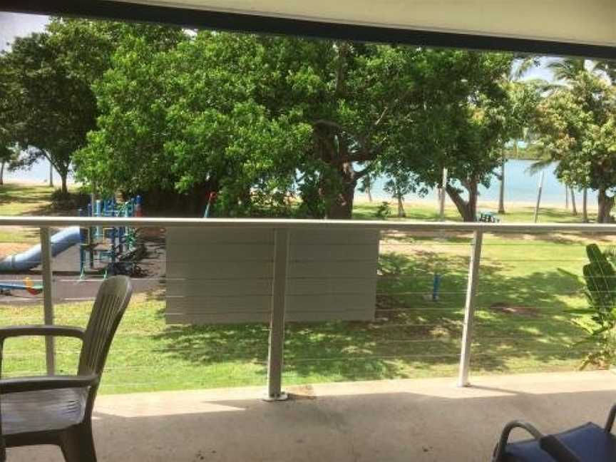 Whitehaven Beachfront Holiday Units, Airlie Beach, QLD