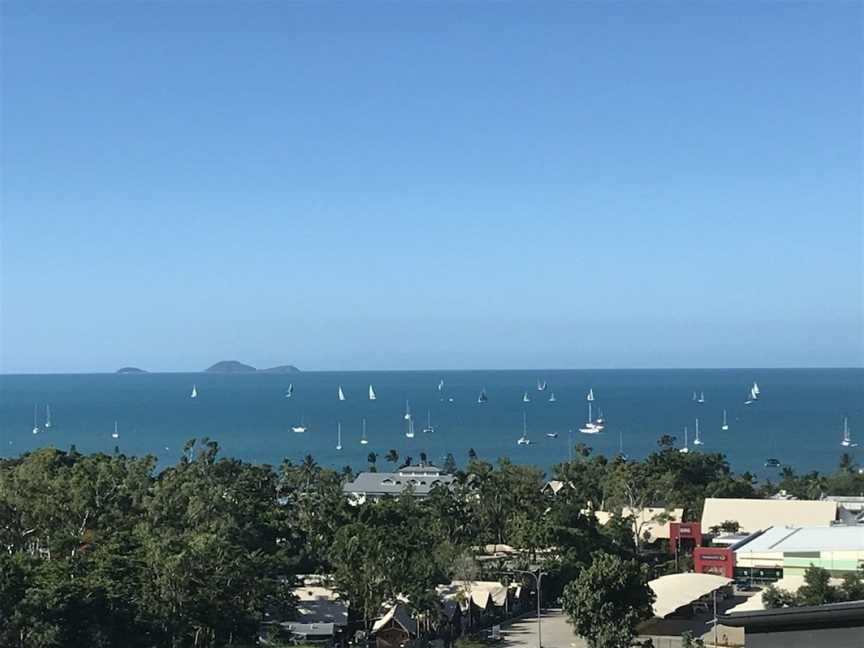 Bellevue Holiday Home - Airlie Beach, Airlie Beach, QLD