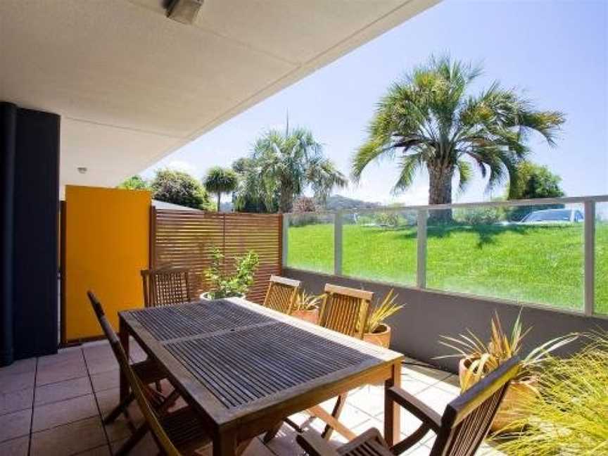 LORNE CHALET APARTMENT 10 - ask about midweek deals, Lorne, VIC