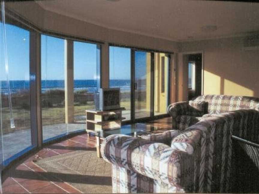 Horizons Beachfront Apartment, Port Fairy, VIC