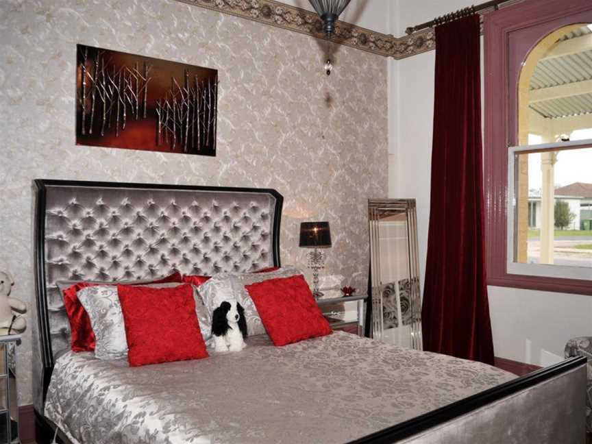 Must Love Dogs B&B & Self Contained Cottage, Rutherglen, VIC