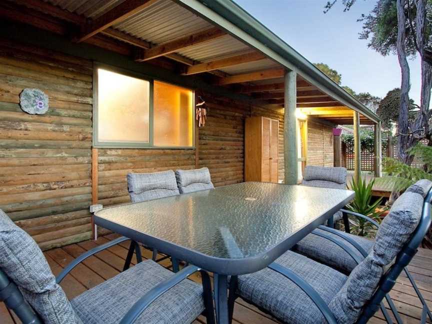 Bayplay Beach Cottage - Pet Friendly, Portsea, VIC