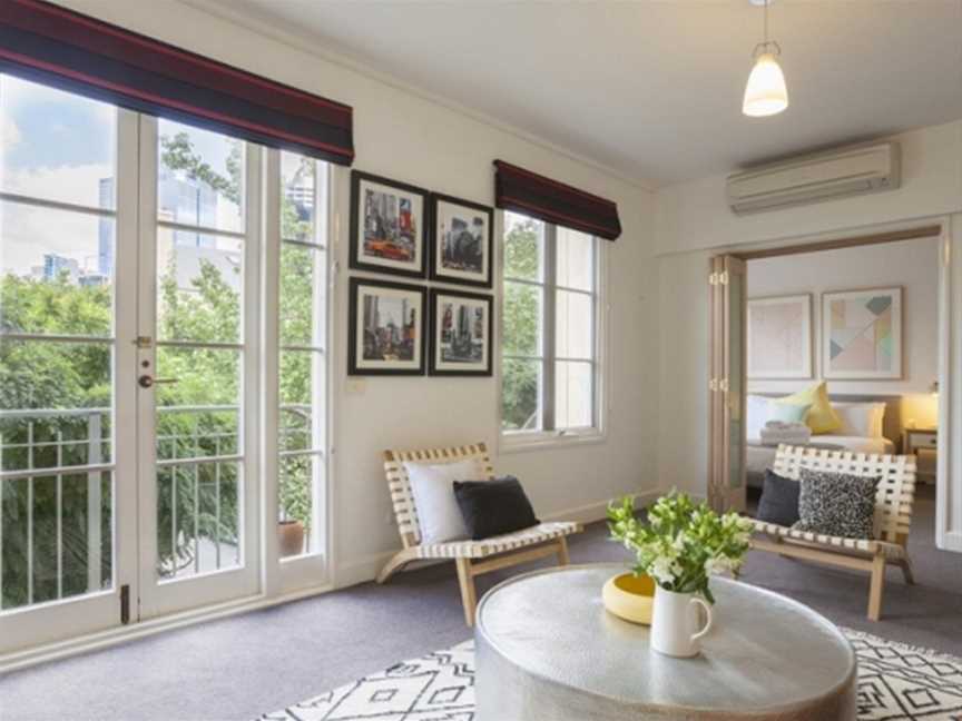 BOUTIQUE STAYS - Wellington Mews, Apartment in East Melbourne, East Melbourne, VIC