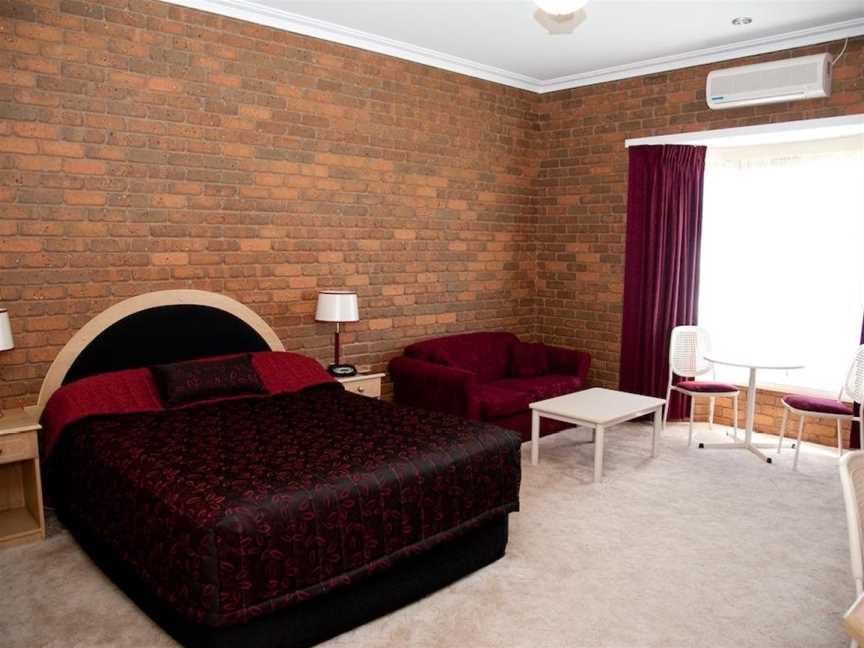 The Charles Sturt Motor Inn, Accommodation in Cobram