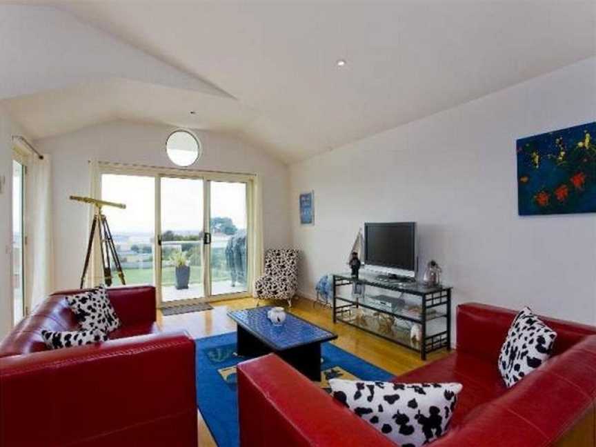 2 Views Townhouse, Apollo Bay, VIC