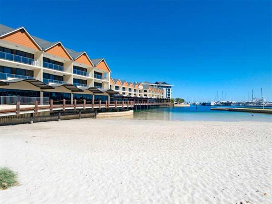 Dolphin Quay Apartments, Accommodation in Mandurah