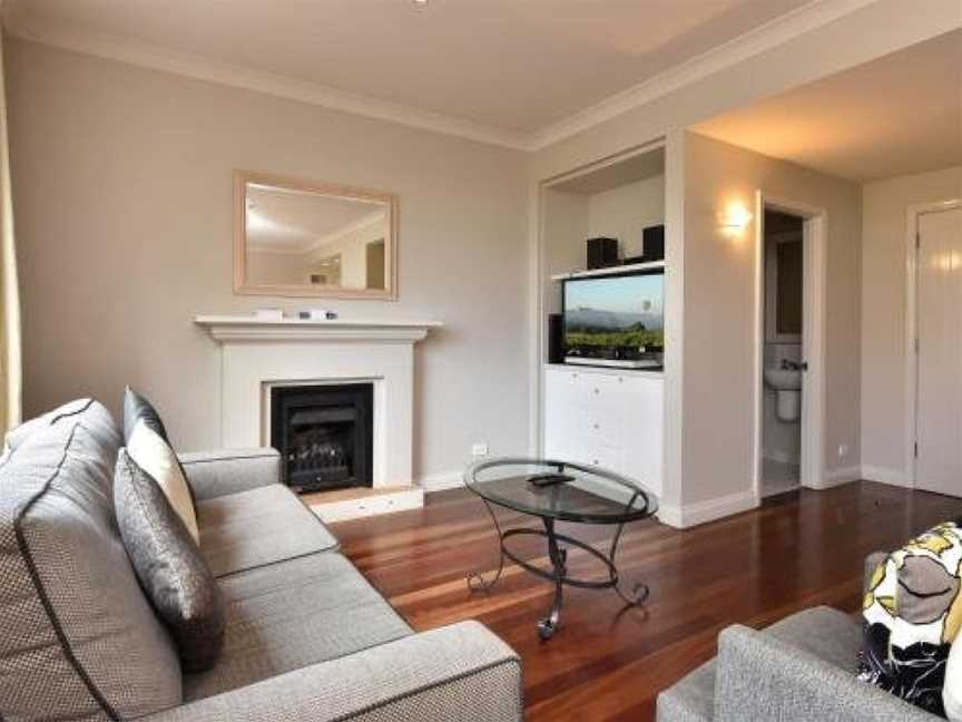 Villa 2br Nebbiolo Resort Condo located within Cypress Lakes Resort (nothing is more central), Pokolbin, NSW