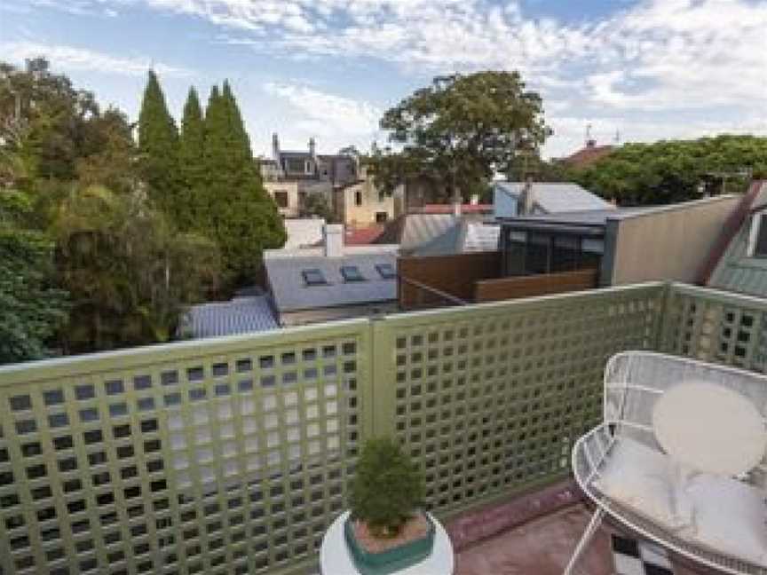 Executive 2 Storey Apartment with Pool, Surry Hills, NSW