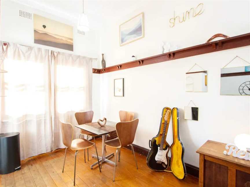 U4 Glasgow , Bondi Beach Charming Apartment+ Sunny Balcony, Bondi Beach, NSW