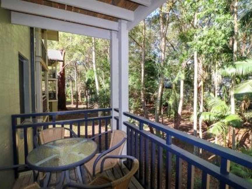 Dollarbird Treetops Townhouse, Cams Wharf, NSW