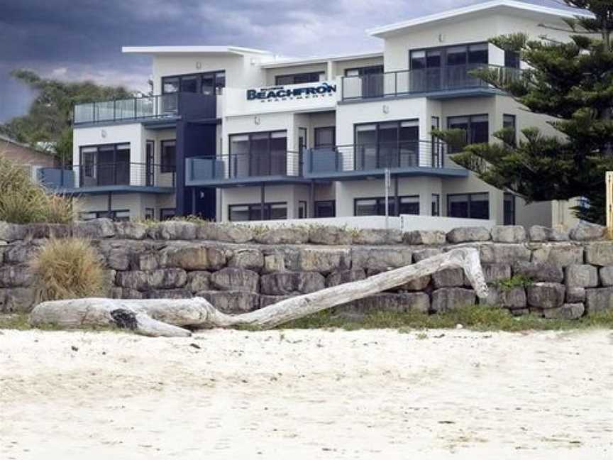 Mollymook Luxury Beachfront Apartment 3, Mollymook, NSW