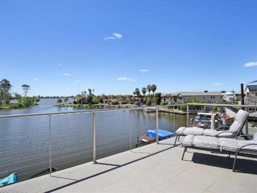 Cypress Townhouse 11, Mulwala, NSW