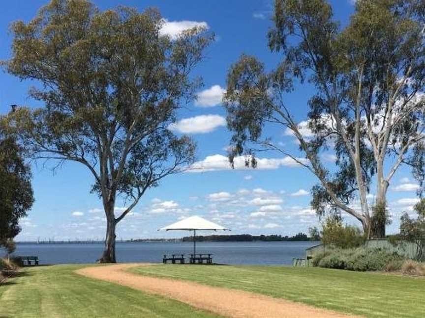 Mulwala Lakeside Townhouse #2, Mulwala, NSW