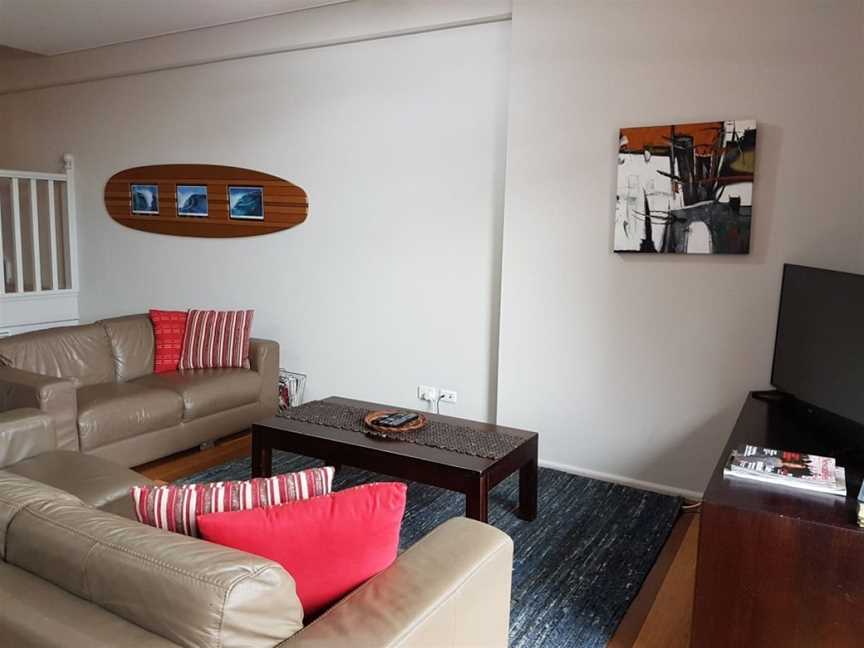 Newcastle Short Stay Accommodation - Sandbar Newcastle Beach, Newcastle East, NSW