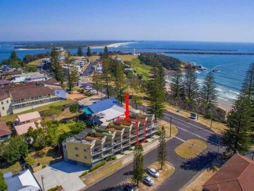 Seaspray 3 - straight across the road from Main Beach Yamba, Yamba, NSW