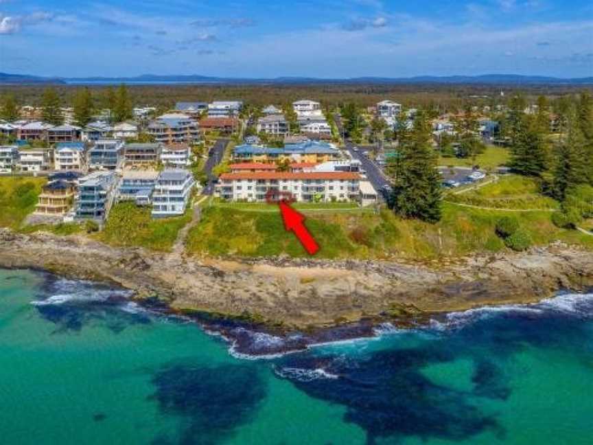 Craigmore On The Beach Unit 4 - ground floor with views, Yamba, NSW