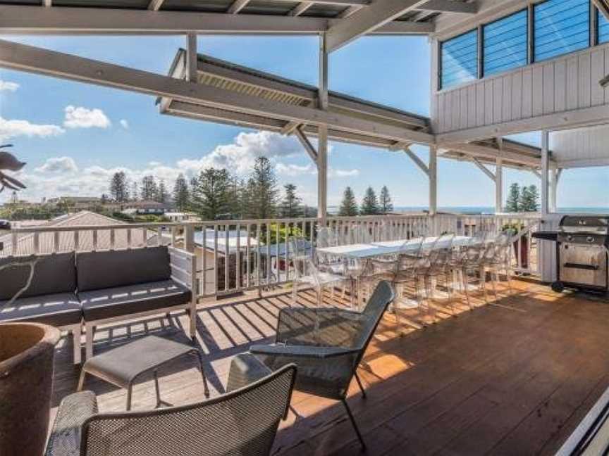 SeaCrest - plunge pool and views!, Yamba, NSW