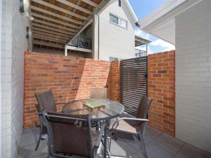 Waterstreet Apartment, Albury, NSW