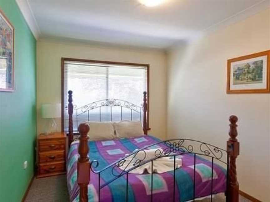 Albury Suites - Schubach Street, East Albury, NSW