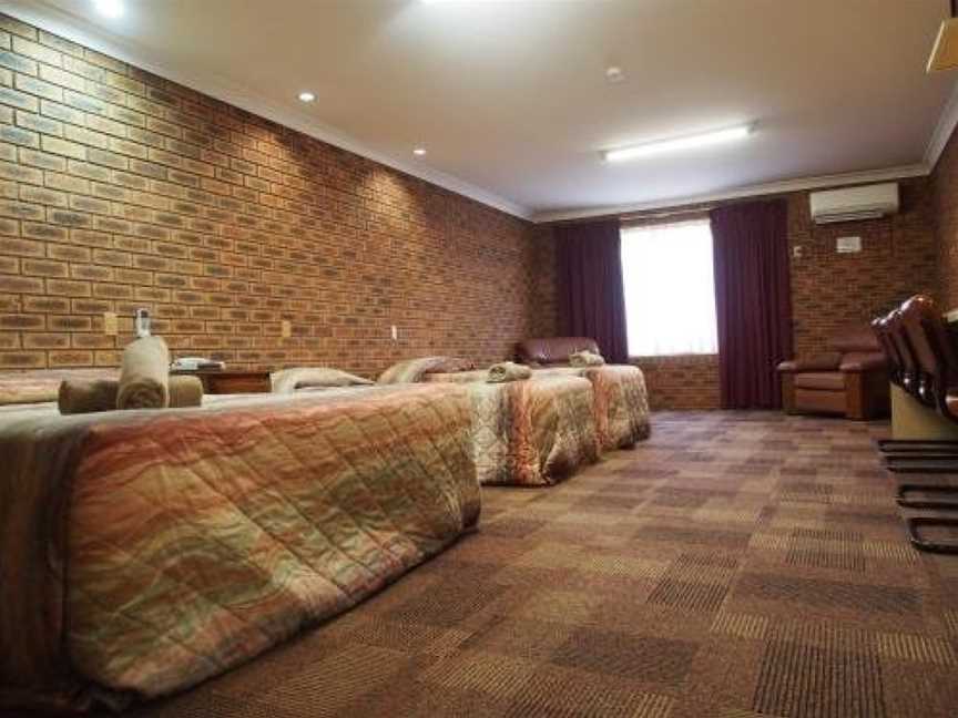 Cobar Town & Country Motor Inn, Cobar, NSW