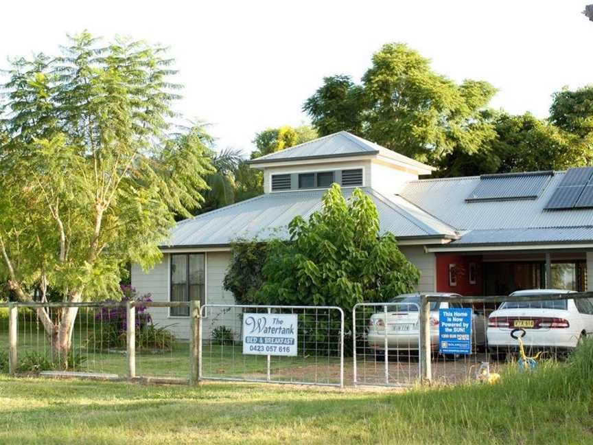 The Watertank Bed & Breakfast, Lansdowne Forest, NSW