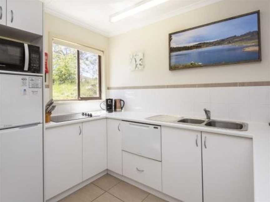 Lakeside Townhouse, Jindabyne, NSW