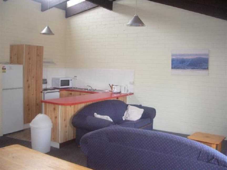 Alpha Centauri 8 - Budget Jindabyne Holiday Apartment, Jindabyne, NSW