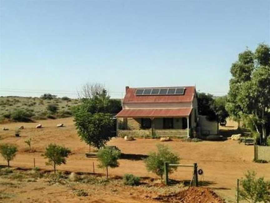 GUM PADDOCK COUNTRY COTTAGE, Broken Hill, NSW