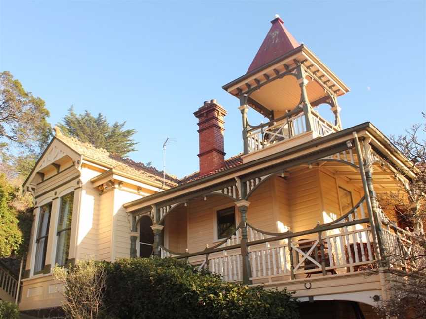 Turret House, Accommodation in Trevallyn