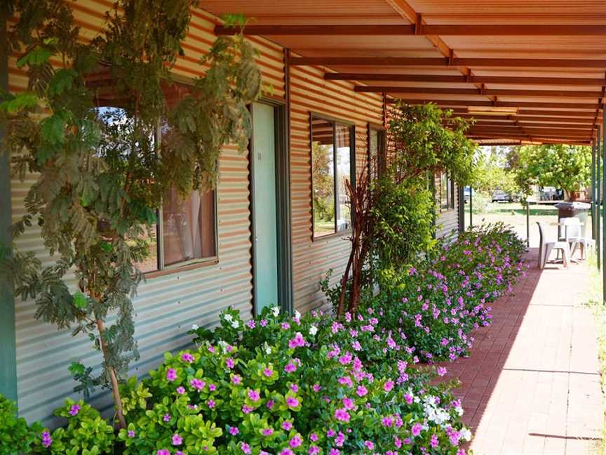 Auski Munjina Village, Accommodation in Karijini