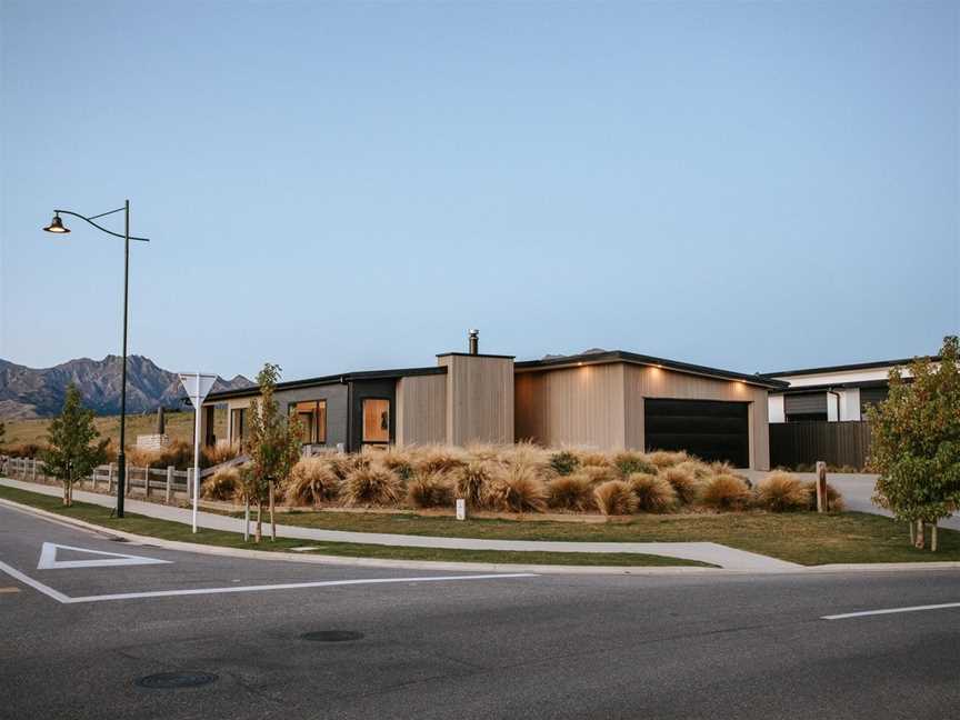 Bull Ridge Retreat - Sleeps 6 - Spa Pool, Wanaka, New Zealand