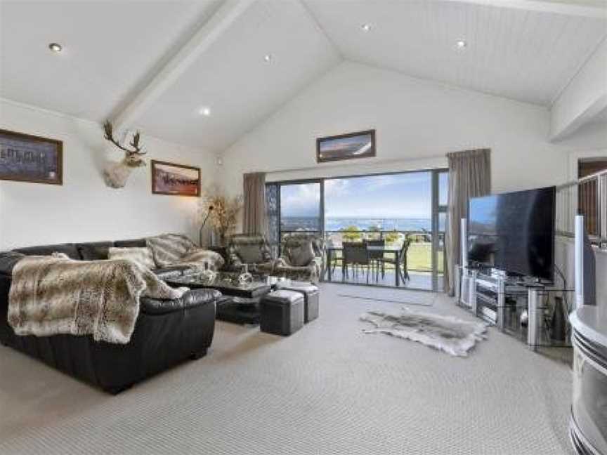 Bay Bliss - Lake Taupo Holiday Home, Taupo, New Zealand