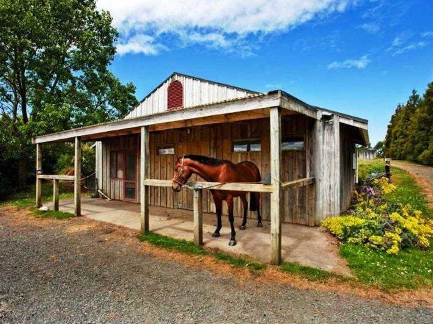 Lombardy Lodge, Whangaparaoa, New Zealand