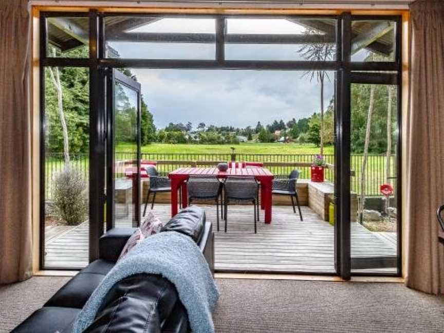 Ski Country Chalet - Ohakune Holiday Home, Ohakune, New Zealand