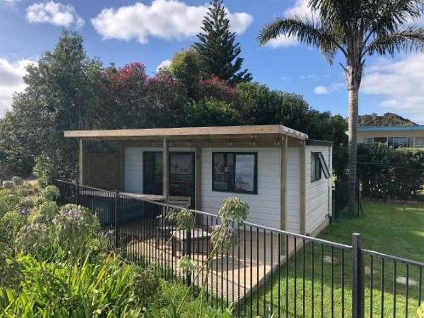 Mount and Surf view cabin, Rukuwai, New Zealand