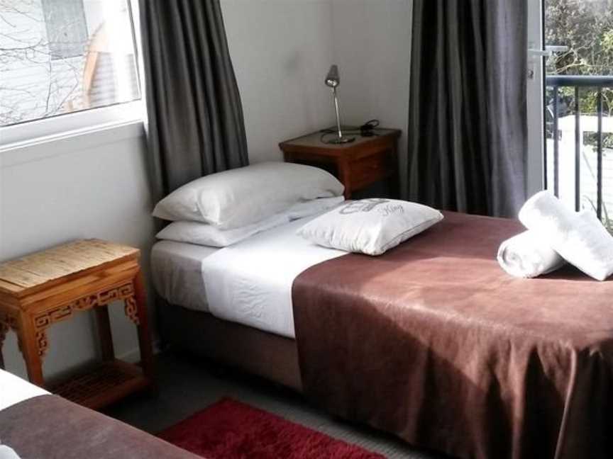 Spa B&B, Argyle Hill, New Zealand