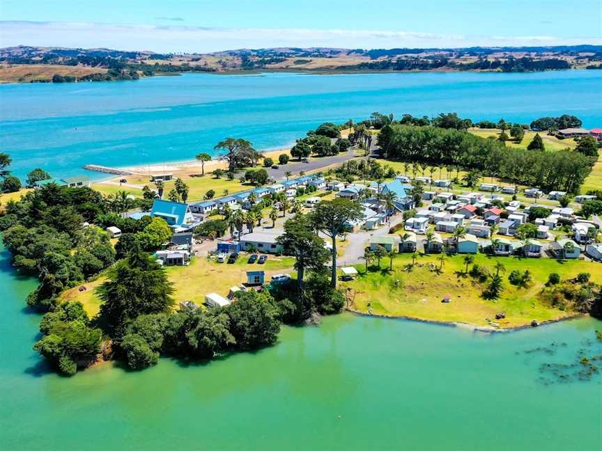 Clarks Beach Holiday Park, Awhitu, New Zealand