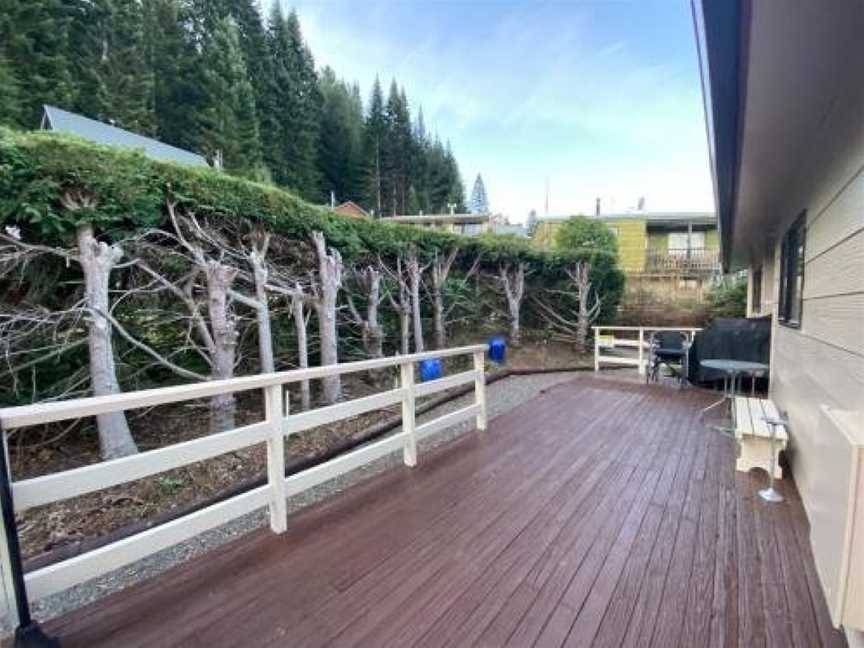 32 Alpine Ave, Hanmer Springs, New Zealand