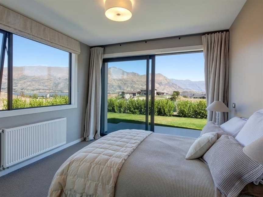 Bull Ridge Retreat - Sleeps 8 - Hot Tub, Wanaka, New Zealand