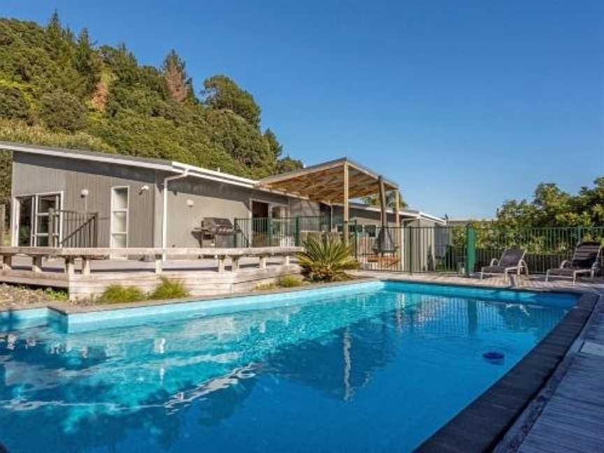 Pool and Spa Escape - Pauanui Holiday Home, Pauanui, New Zealand