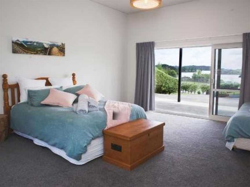 Raglan Harbour Getaway, Raglan, New Zealand