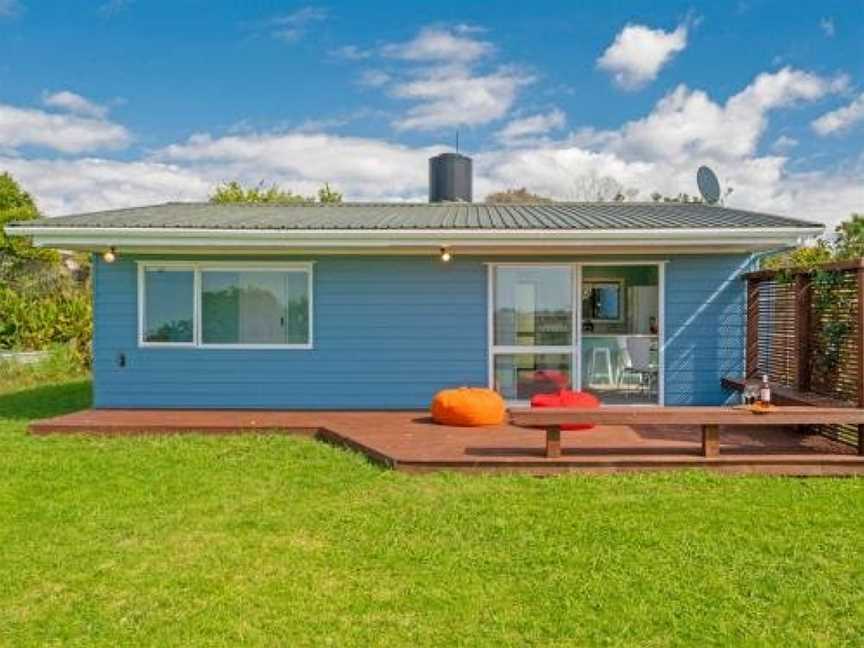 Casa de Perro - Whitianga Holiday Home, Whitianga, New Zealand