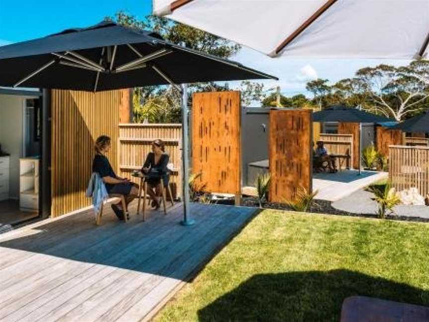 Ember Rock, Waiheke Island (Suburb), New Zealand