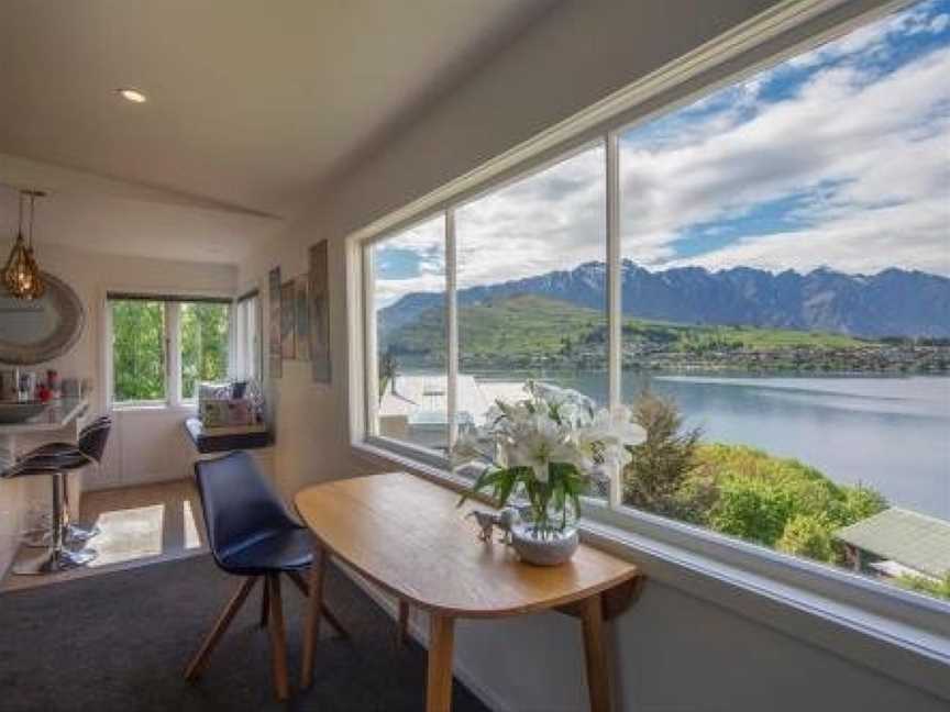 Kohanga Rua Cottage by Amazing Accom, Argyle Hill, New Zealand