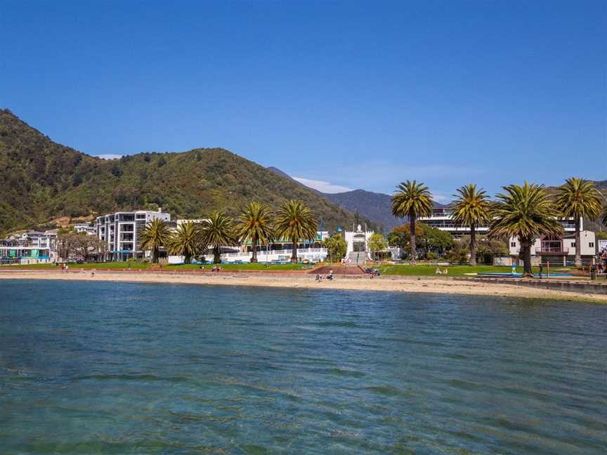 Luxury Waterfront Apartment - Abode No.1, Picton, New Zealand