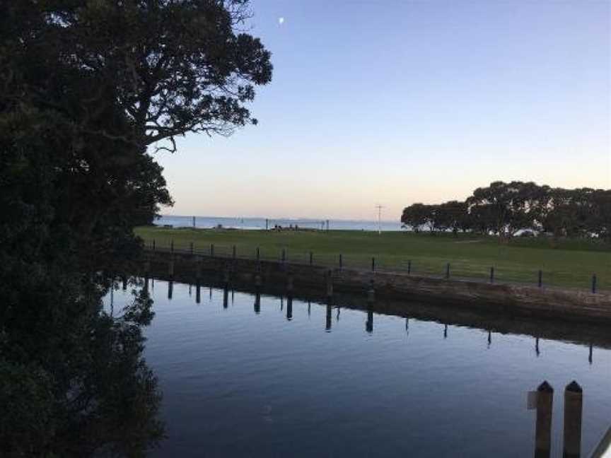 The Beach View House, Milford, Castor Bay, New Zealand