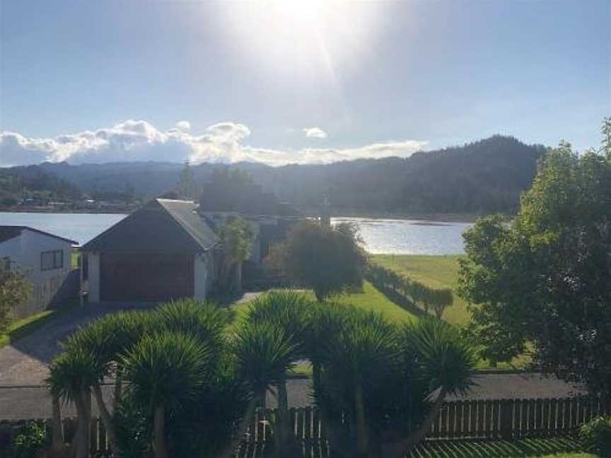 Main Magic - Tairua Holiday Home, Tairua, New Zealand